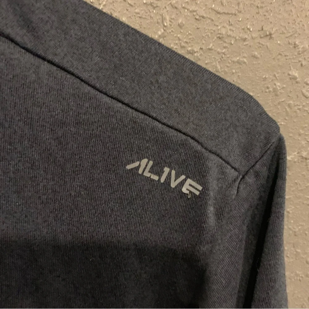 Men’s Alive Tshirt - Picture 3 of 4